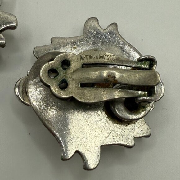 Vintage Silver-Tone Ornate Swirl Clip-On Earrings - Picture 10 of 13